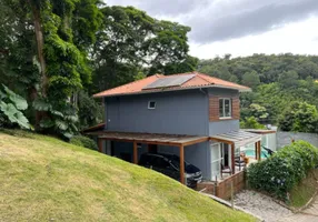 Foto 1 de Casa de Condomínio com 5 Quartos à venda, 200m² em Bonsucesso, Petrópolis