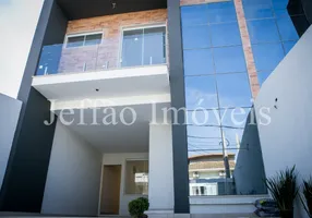 Foto 1 de Casa com 3 Quartos à venda, 185m² em Jardim Amália, Volta Redonda