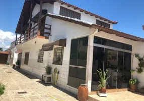 Foto 1 de Sobrado com 3 Quartos à venda, 300m² em Niterói, Canoas