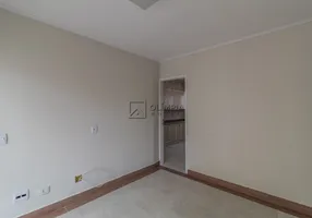 Foto 1 de Cobertura com 3 Quartos à venda, 200m² em Vila Olímpia, São Paulo