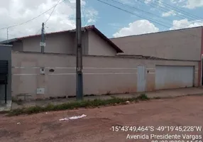 Foto 1 de Casa com 3 Quartos à venda, 70m² em Setor Central, Jaraguá