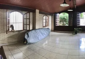 Foto 1 de Casa com 4 Quartos à venda, 235m² em Jardim Camburi, Vitória