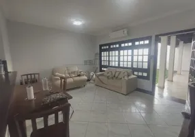 Foto 1 de Sobrado com 3 Quartos à venda, 316m² em Jardim Mesquita, Jacareí