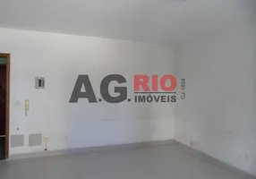 Foto 1 de Sala Comercial para alugar, 28m² em Taquara, Rio de Janeiro