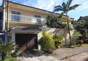 Foto 1 de Sobrado com 4 Quartos para venda ou aluguel, 160m² em Freguesia- Jacarepaguá, Rio de Janeiro