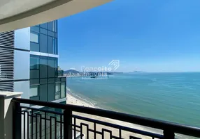 Foto 1 de Apartamento com 4 Quartos à venda, 230m² em Centro, Balneário Camboriú