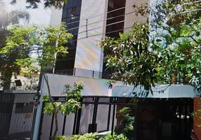 Foto 1 de Apartamento com 4 Quartos à venda, 285m² em Higienópolis, São Paulo