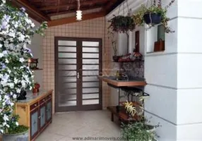 Foto 1 de Casa com 3 Quartos à venda, 180m² em Vila Monumento, São Paulo