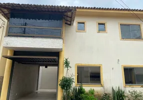 Foto 1 de Casa de Condomínio com 3 Quartos para alugar, 145m² em Centro, Lauro de Freitas