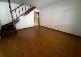 Foto 1 de Sobrado com 2 Quartos à venda, 90m² em Vila Brasílio Machado, São Paulo