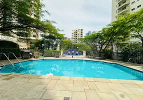 Foto 1 de Apartamento com 3 Quartos para alugar, 165m² em Jardim Vila Mariana, São Paulo