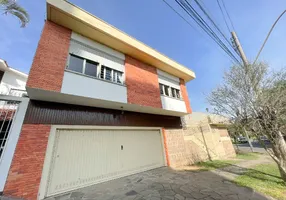 Foto 1 de Casa com 3 Quartos para alugar, 262m² em Chácara das Pedras, Porto Alegre