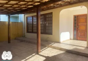 Foto 1 de Ponto Comercial com 8 Quartos para venda ou aluguel, 281m² em Vila Amelia, São Sebastião