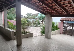 Foto 1 de Casa com 4 Quartos à venda, 152m² em Balneario Forest, Caraguatatuba