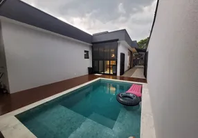 Foto 1 de Casa com 3 Quartos à venda, 200m² em Jardim Floresta, Atibaia