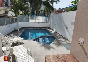Foto 1 de Apartamento com 2 Quartos à venda, 66m² em Centro, Florianópolis