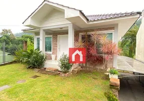 Foto 1 de Casa com 3 Quartos para venda ou aluguel, 177m² em Santo Inacio, Santa Cruz do Sul