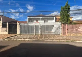 Foto 1 de Sobrado com 4 Quartos à venda, 400m² em Taguatinga, Brasília