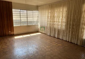 Foto 1 de Casa com 4 Quartos para alugar, 338m² em Centro, Uberlândia