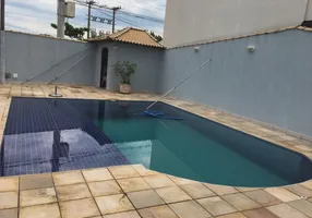 Foto 1 de Casa com 3 Quartos à venda, 180m² em Centro, Bertioga