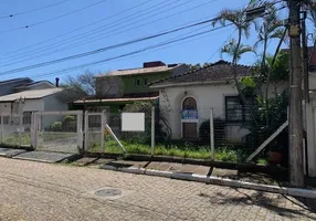 Foto 1 de Casa com 2 Quartos à venda, 79m² em Teresópolis, Porto Alegre