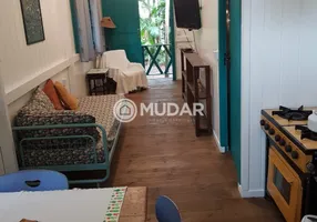 Foto 1 de Casa com 1 Quarto à venda, 47m² em Pântano do Sul, Florianópolis