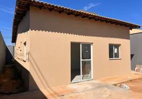 Foto 1 de Casa com 2 Quartos à venda, 55m² em Jardim Europa, Uberlândia