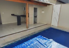 Foto 1 de Sobrado com 3 Quartos à venda, 180m² em Três Marias , Goiânia