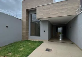 Foto 1 de Casa com 3 Quartos à venda, 165m² em Antonio Conselheiro, Juazeiro