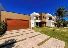 Foto 1 de Casa de Condomínio com 4 Quartos à venda, 479m² em São José, Santa Maria