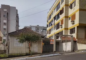 Foto 1 de Casa com 2 Quartos à venda, 363m² em Centro, Canoas