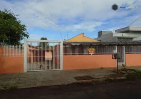 Foto 1 de Casa com 2 Quartos à venda, 142m² em Jardim Joquei Club, Campo Grande