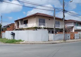 Foto 1 de Sobrado com 3 Quartos à venda, 200m² em Jardim Iririú, Joinville