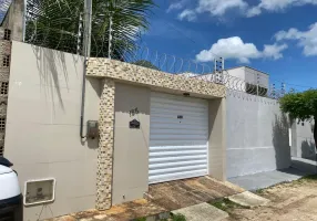 Foto 1 de Casa com 3 Quartos à venda, 150m² em Centro, Paracuru