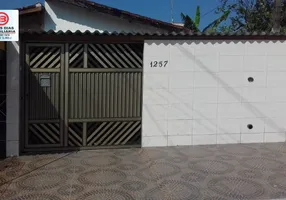 Foto 1 de Casa com 2 Quartos à venda, 90m² em Melvi, Praia Grande