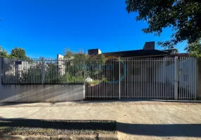 Foto 1 de Casa com 3 Quartos para alugar, 110m² em Pacaembu, Londrina
