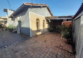 Foto 1 de Casa com 4 Quartos à venda, 200m² em Campos Eliseos, Ribeirão Preto