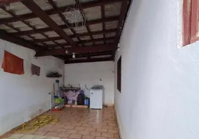 Foto 1 de Casa com 4 Quartos à venda, 71m² em Vila Sao Cristovao, Uberaba