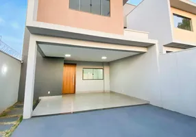 Foto 1 de Sobrado com 3 Quartos à venda, 129m² em Jardim Presidente, Goiânia