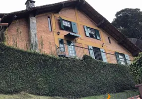 Foto 1 de Casa com 3 Quartos à venda, 223m² em Simeria, Petrópolis