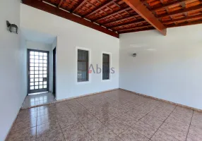 Foto 1 de Casa com 3 Quartos para alugar, 115m² em Jardim Bandeirantes, São Carlos
