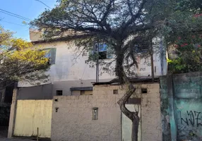 Foto 1 de Casa com 4 Quartos à venda, 374m² em Jardim Peri-Peri, São Paulo