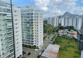 Foto 1 de Apartamento com 3 Quartos à venda, 88m² em Barra da Tijuca, Rio de Janeiro