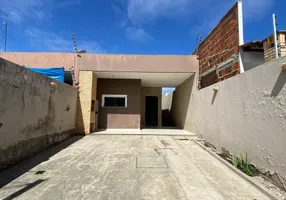 Foto 1 de Casa com 2 Quartos à venda, 90m² em Barrocão, Itaitinga