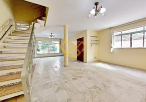 Foto 1 de Casa com 3 Quartos à venda, 330m² em Gonzaga, Santos