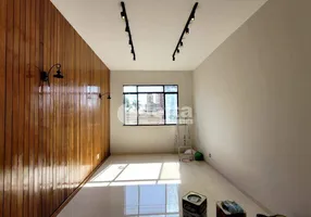 Foto 1 de Apartamento com 2 Quartos à venda, 140m² em Centro, Uberlândia