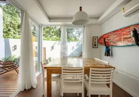 Foto 1 de Casa de Condomínio com 3 Quartos à venda, 168m² em Praia Mole, Florianópolis