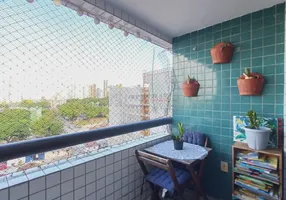 Foto 1 de Apartamento com 2 Quartos à venda, 70m² em Tamarineira, Recife