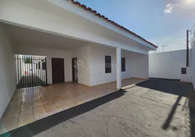 Foto 1 de Casa com 3 Quartos para alugar, 144m² em Jardim Caparroz, São José do Rio Preto