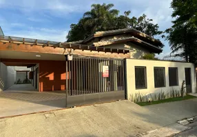 Foto 1 de Casa com 3 Quartos à venda, 200m² em Centro, Guararema